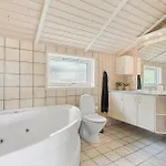 Lk2075-lokken-karensvej-42 *